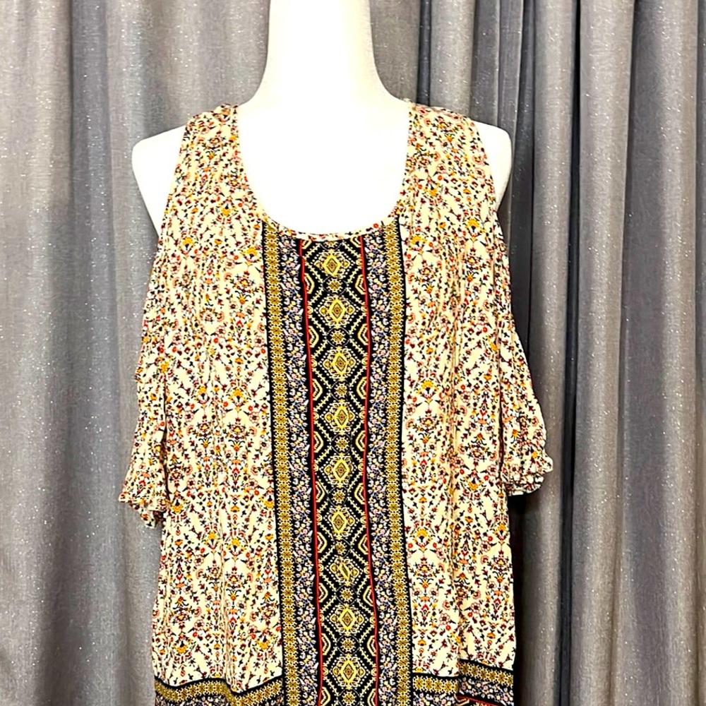 Beautiful open shoulder blouse with multiple color and trendy design